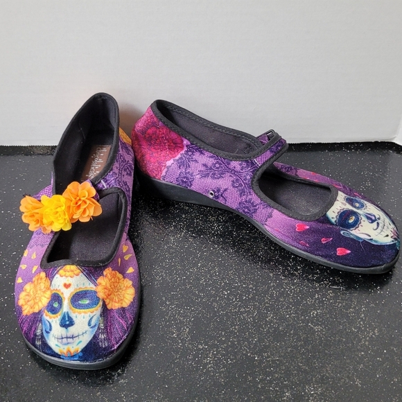 Hot Chocolate Designs Dia de los Muertos Flats - Picture 1 of 7